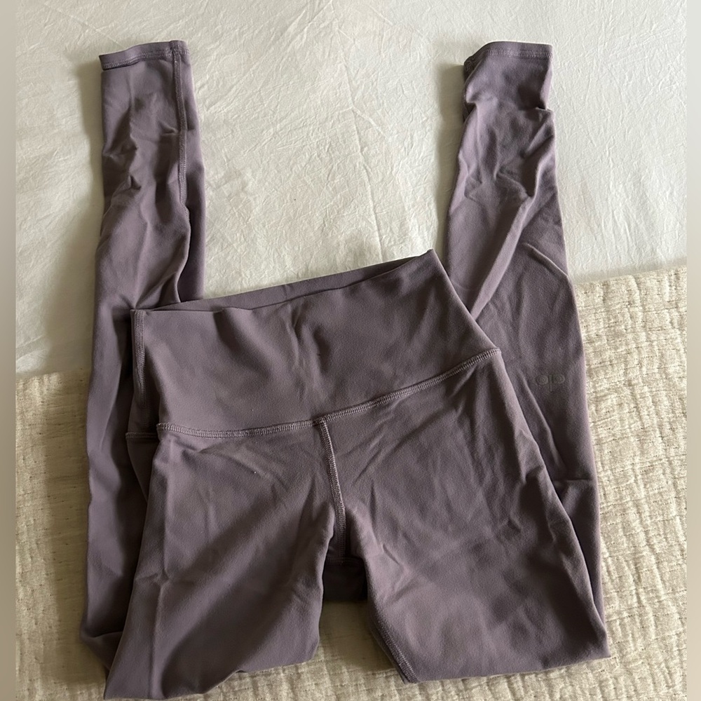 Alo yoga pants